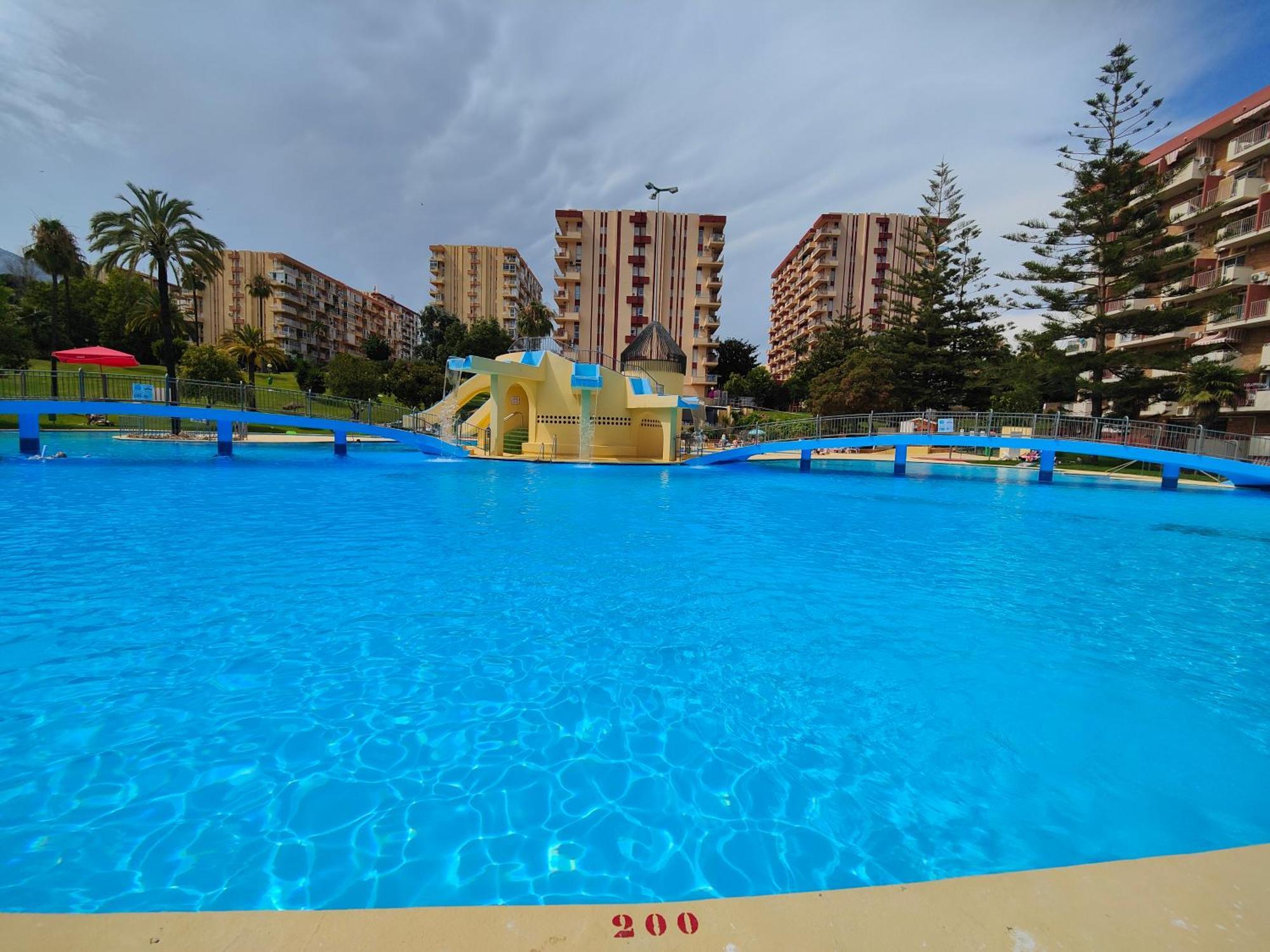 Apartamento Entero, Enormes Piscinas, Terraza Y Playa Бенальмадена Екстер'єр фото
