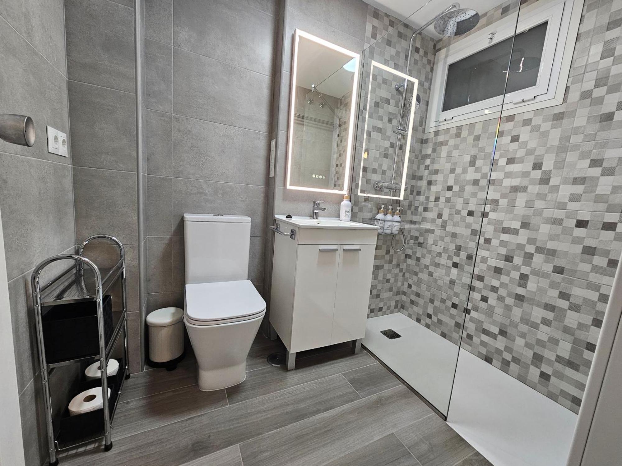 Apartamento Entero, Enormes Piscinas, Terraza Y Playa Бенальмадена Екстер'єр фото